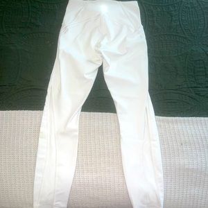 Lululemon Cropped Leggings 23”